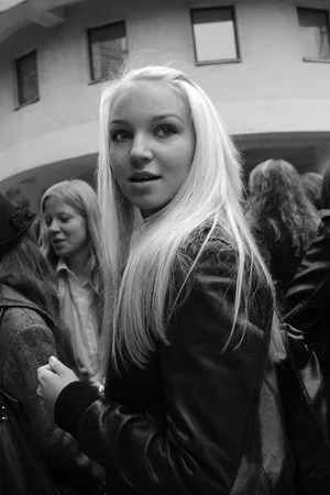 Just a bit adults. Кадр 9