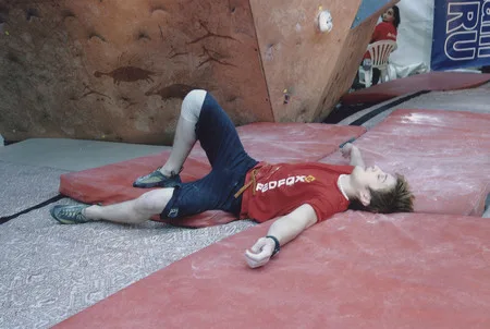 Competitions of the rock-climbing. The Moscow Cup 2004. Кадр 6