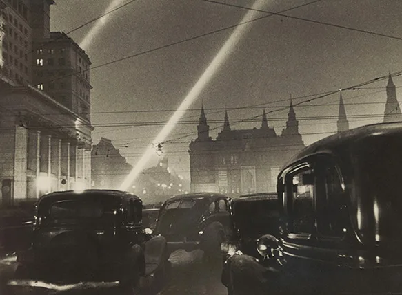 Москва. Иллюминации. 1896-2003. Кадр 4