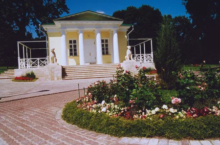 Moscow parks 2. Кадр 6