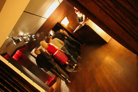 Busy place. Café “Galereya”. Кадр 15