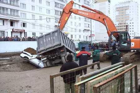Failure of the ground in Yuzhnoye Butovo. Кадр 7