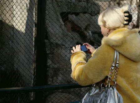 Whose fur coat is better?. Кадр 8