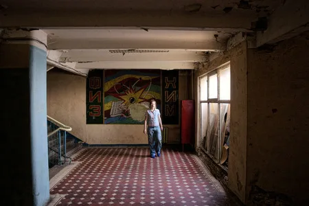 Constructivism masterpieces. Textile institute hostel. Кадр 4