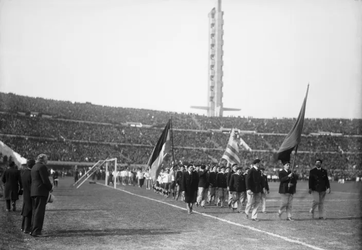 Первый Чемпионат мира по футболу. 1930 год. Кадр 3