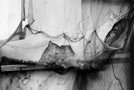 Curtain. Кадр 9