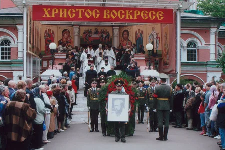 Похороны века. Кадр 13