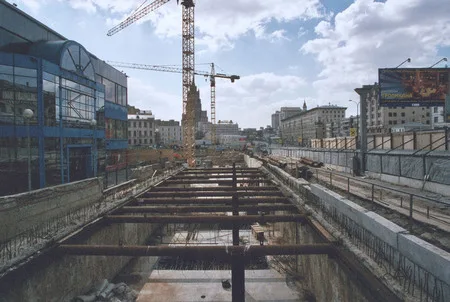 Spring 2004. Кадр 13