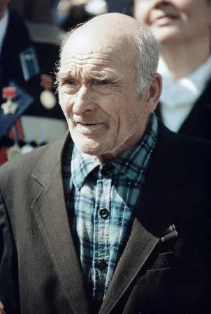 In memory, in persons, in hearts Day of the Victory — 2003. Кадр 5