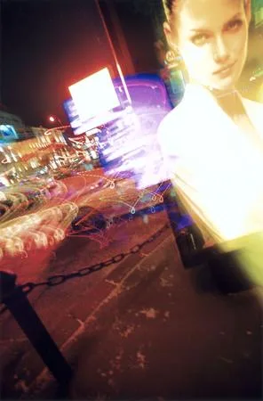 I’m wandering along Tverskaya drunk. Кадр 10