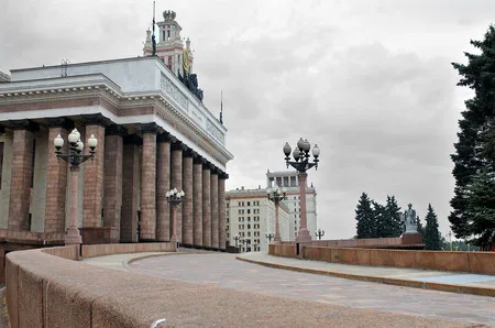 МГУ. Кадр 5