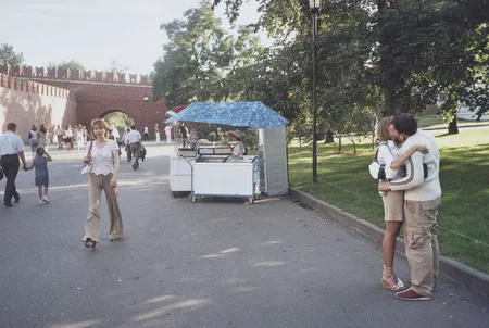Moscow - summer - love. Кадр 7