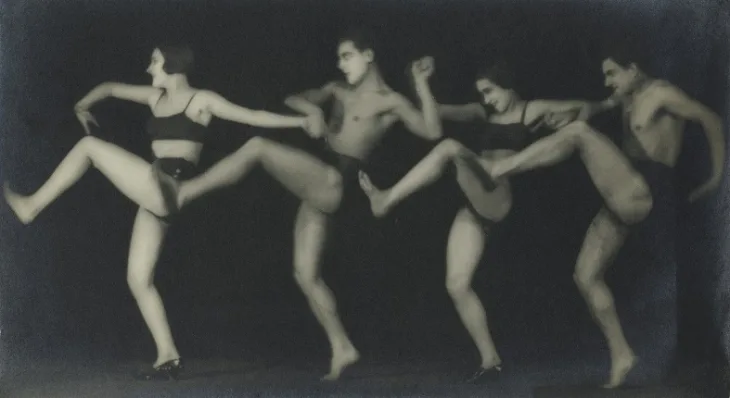 Movement. 1920s. Кадр 3