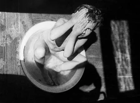 Children of the 1920s through the Eyes of Rodchenko. Кадр 2