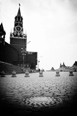 Площадь Люка. Кадр 7
