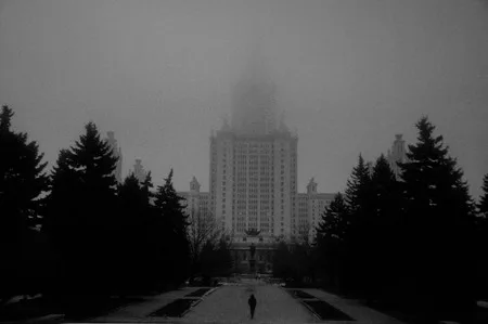 Moscow. Black-and-white series. Кадр 13