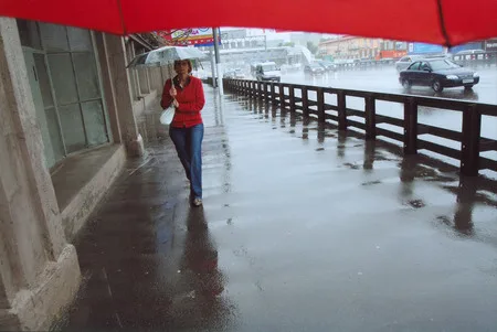 Rain. Кадр 10