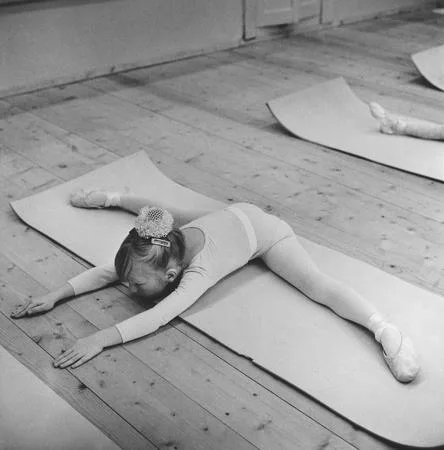 Half an hour at ballet school. Кадр 1