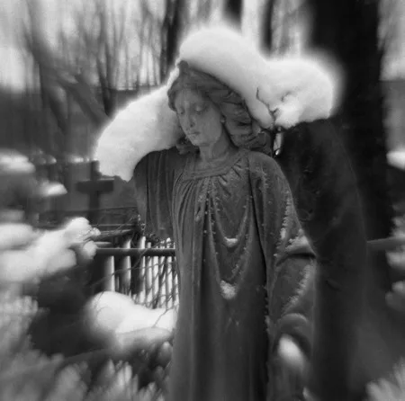 Little angels. Кадр 6