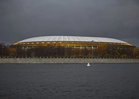 36 views of the Puddle or opening of Katsushika Hokusai monument in Moscow. Кадр 12