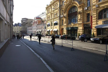Low-level Moscow. Кадр 8