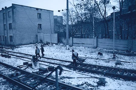 Extraneous space. Кадр 4