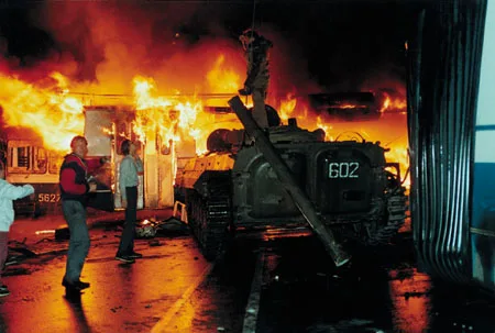 The Putsches in Russia. 1991,1993. Кадр 1