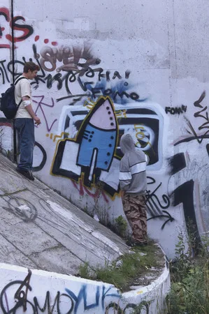 The city from the paint-can. Кадр 2
