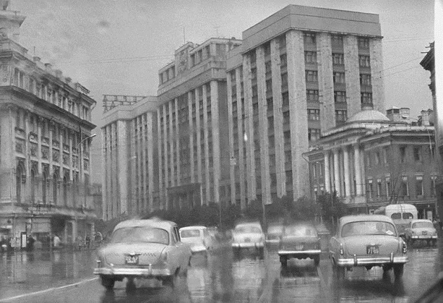 А я иду, шагаю по Москве. Кадр 5