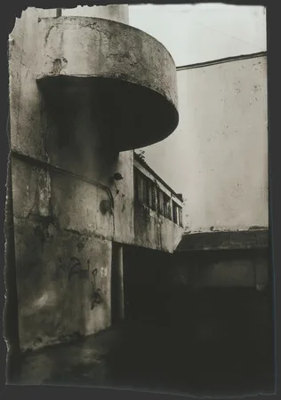 New photographs of vanishing buildings. Кадр 11
