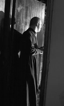 Theatre of Simple-hearted: Premiere. Кадр 9
