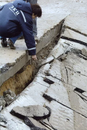 Failure of the ground in Yuzhnoye Butovo. Кадр 4