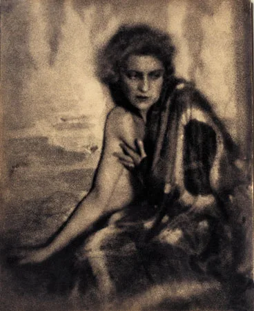 A New Look at Russian Photography, 1910s-1940s. Between Pictorialism and Constructivism. Кадр 3