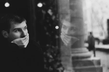 The faces in the city. Кадр 7