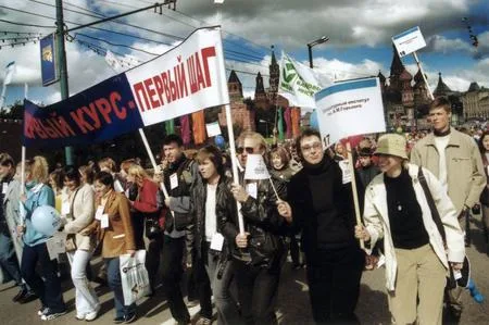 Parade of the Moscow students. Кадр 2