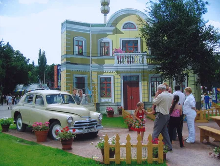 Festival of flowers on the VVC. Кадр 2