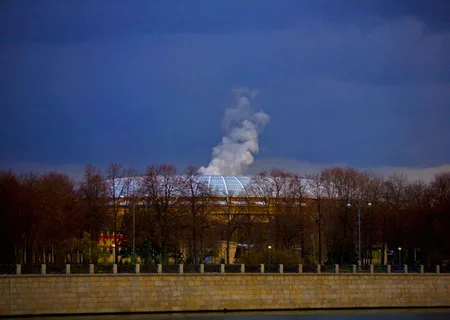 36 views of the Puddle or opening of Katsushika Hokusai monument in Moscow. Кадр 16