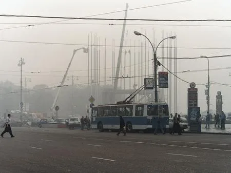 Смог в городе. Кадр 16