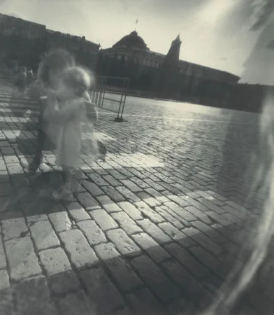 Non-objective reality. From the experience while shooting with obscure camera. Кадр 2