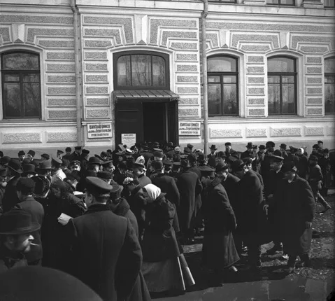 Гиперболоид инженера Шухова. Кадр 8