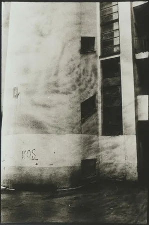 New photographs of vanishing buildings. Кадр 5