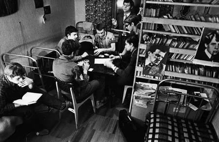 Некоторые события культурной жизни 1953-2003. Кадр 11
