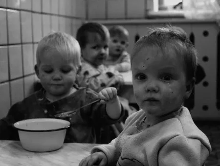 Kids from children’s home. Кадр 4