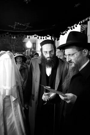 Huppah — Jewish wedding. Кадр 6
