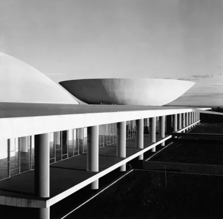 The construction of Brasilia. Кадр 4