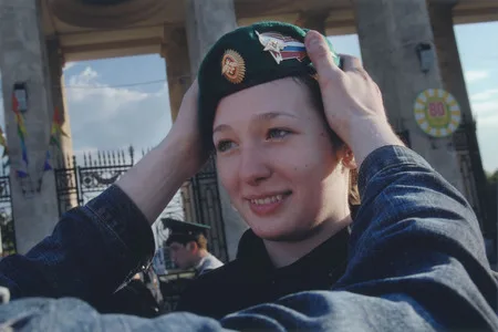 For PT (parachute troops)!. Кадр 10