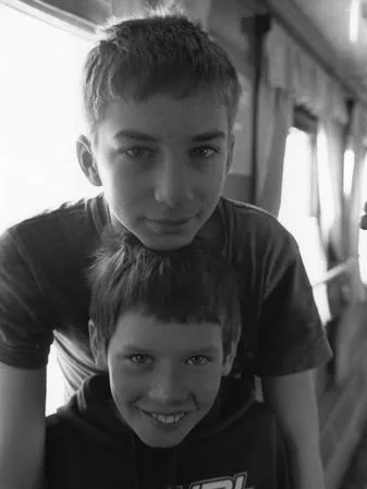 Fellow travellers. Кадр 2