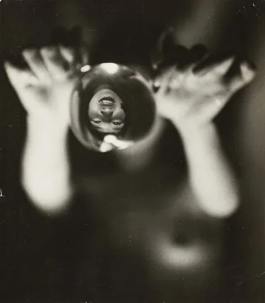Модернизм в японской фотографии. 1930-е. Осаму Сиихара. Кадр 4