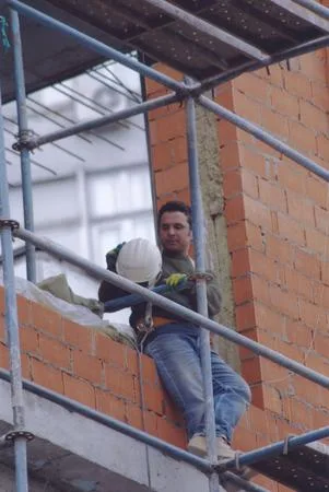 We build and is restored. Кадр 3