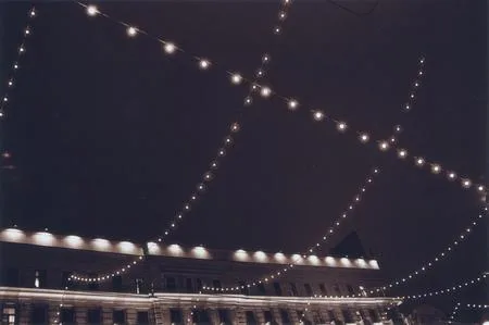 Lights. Кадр 10